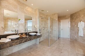 JRW Welmond Hotel & Casino Batumi