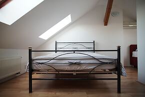 Attic Flat With Amazing Terrace