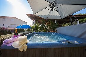 Luton Apartments, Zadar - Kozino, Heated Pool & Hot Tub