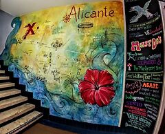 X Hostel Alicante