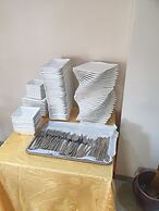 Maxbe Continental Hotel