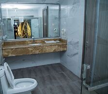 Maxbe Continental Hotel