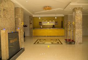 Maxbe Continental Hotel