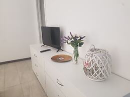 Bgy Central Apartment