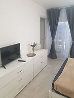 Bgy Central Apartment