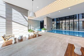 Avani Melbourne Central Residences