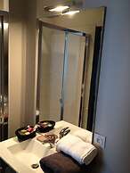 Demeure et Dependance