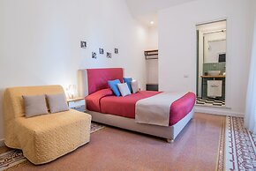 Napoliamo Guest House