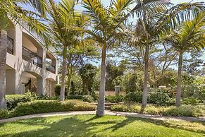 African Palm Cottage