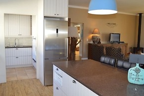 African Palm Cottage