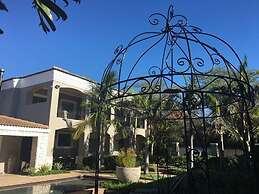 African Palm Cottage