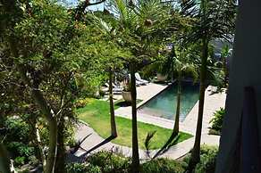 African Palm Cottage