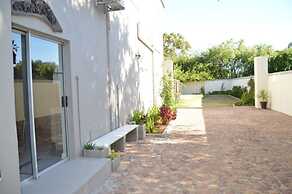 African Palm Cottage