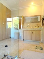 African Palm Cottage