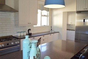 African Palm Cottage