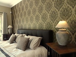 African Palm Cottage