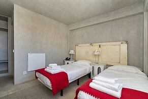 N1 Hostel Apartments & Suites