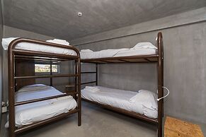N1 Hostel Apartments & Suites