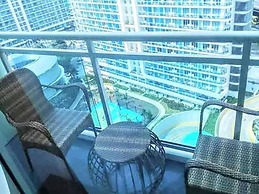 Azure Rio West Wave Pool 1 Bedroom near Airport