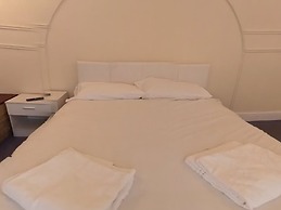 Jaylets Budget Leicester