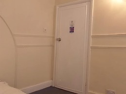 Jaylets Budget Leicester