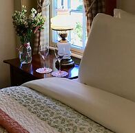 Spring Hill Inn