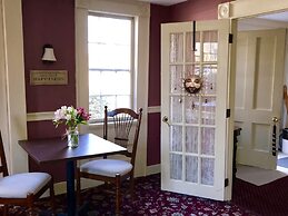 Spring Hill Inn