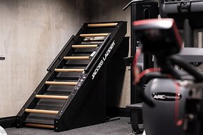 Quality Hotel The Box