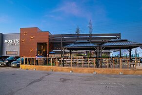 Sandman Hotel Hamilton