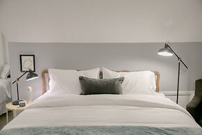 Hyde Park Family Retreat