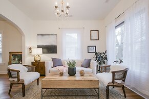 Simple Elegant Idaho Cottage