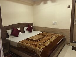 Hotel Satpura Safari