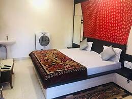 Hotel Satpura Safari