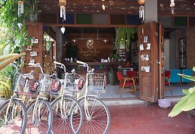 Huen Chang Puek Hotel