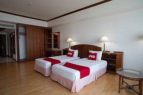 Ayutthaya River View Hotel