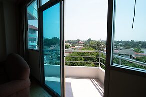 Ayutthaya River View Hotel