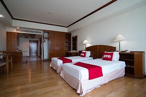 Ayutthaya River View Hotel