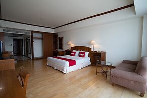 Ayutthaya River View Hotel