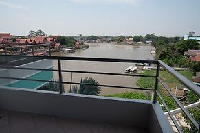 Ayutthaya River View Hotel