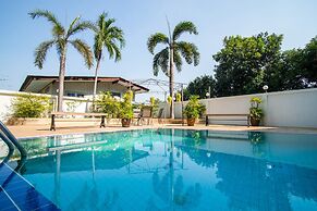 Ayutthaya River View Hotel