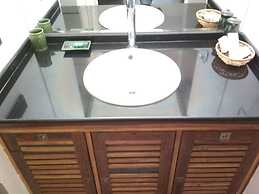 Dunhill Beach Resort