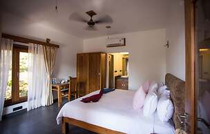 Dunhill Beach Resort