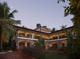 Dunhill Beach Resort