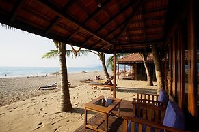 Dunhill Beach Resort