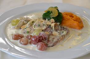 Hotel & Restaurant Castell