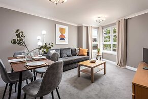 Elms Way - Donnini Apartments