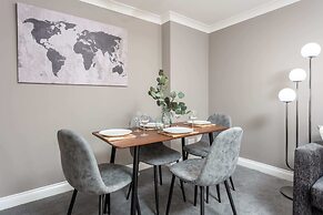 Elms Way - Donnini Apartments