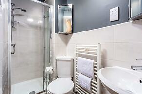 Elms Way - Donnini Apartments