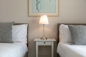 Elms Way - Donnini Apartments