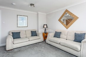 Elms Way - Donnini Apartments